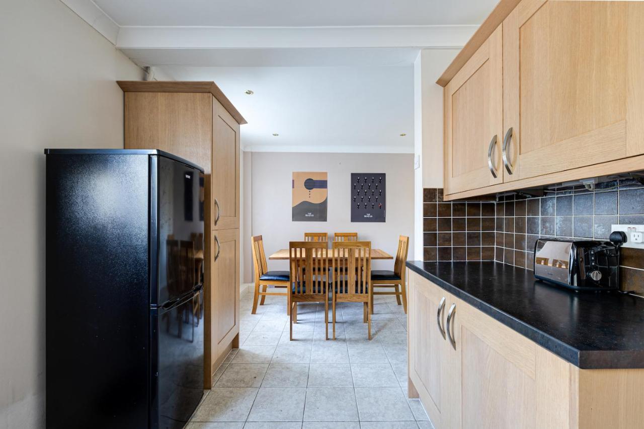 George Harrison'S Former 3Bed Home In Liverpool Speke Eksteriør billede