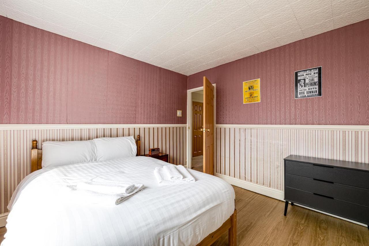 George Harrison'S Former 3Bed Home In Liverpool Speke Eksteriør billede